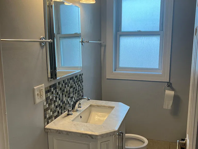 1139 N Spaulding Ave #3A — Photo 15