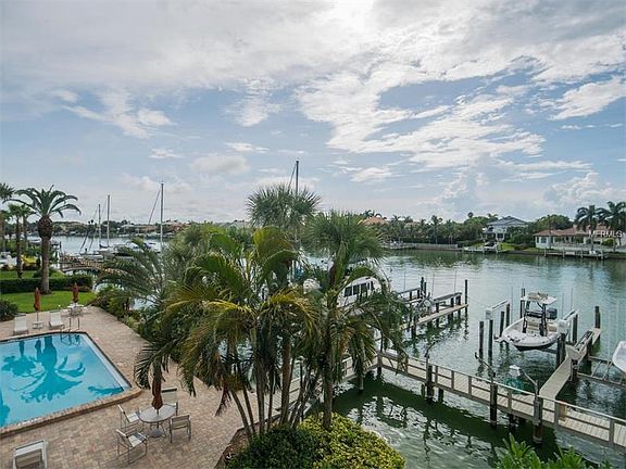 3rd image of 534 Pinellas Bayway S APT 206