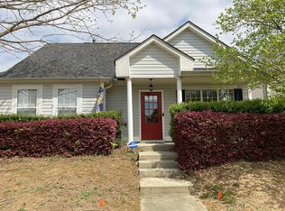 423 Fairlawn Dr, Stockbridge, GA 30281