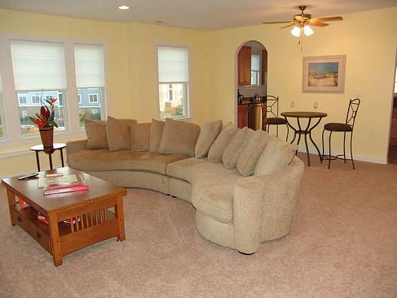 4th image of 38414 Boxwood Ter #201