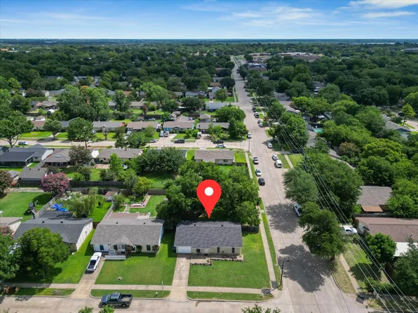 4050 Salem Dr, Garland, TX 75043