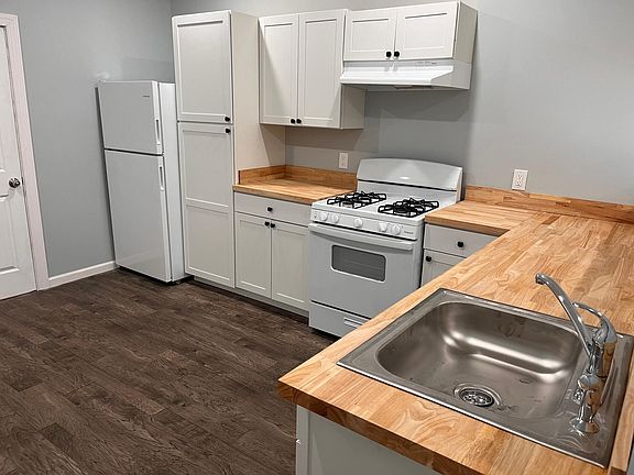 4th image of 3220 6th Ave APT 3