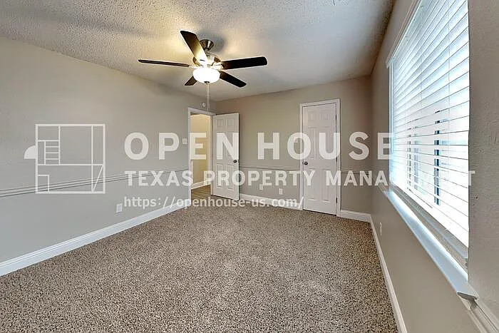 8201 Weatherly Dr — Photo 13