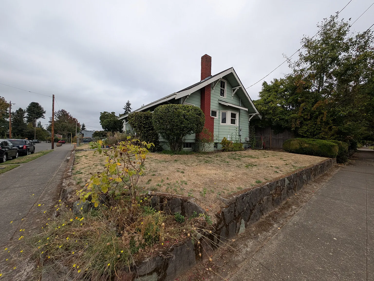 3 bed, 1800 sqft, $2,500 — Photo 2