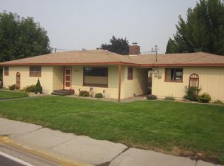 1087 Grant Rd, East Wenatchee, WA 98802