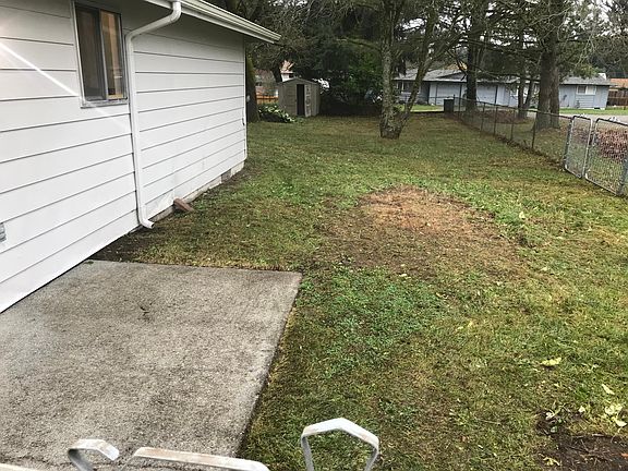 3rd image of 10516 107th Ave SW