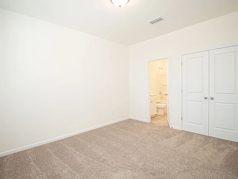 1528 Felthorpe Way — Photo 5