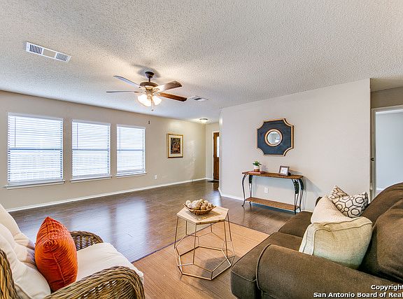 5th image of 2642 Ashley Oak Dr