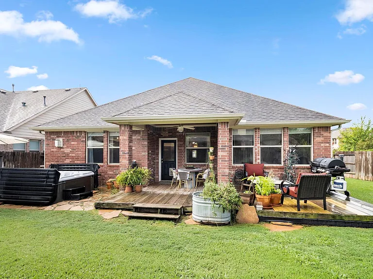 18918 Cove Mill Ln — Photo 19