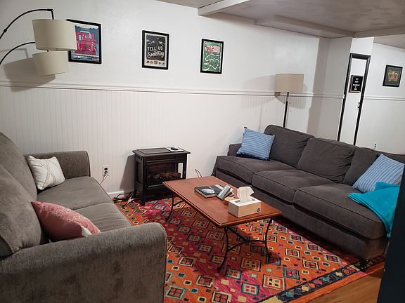 3rd image of 409 Augusta Dr