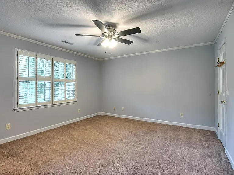 2704 Powhatan Dr — Photo 38