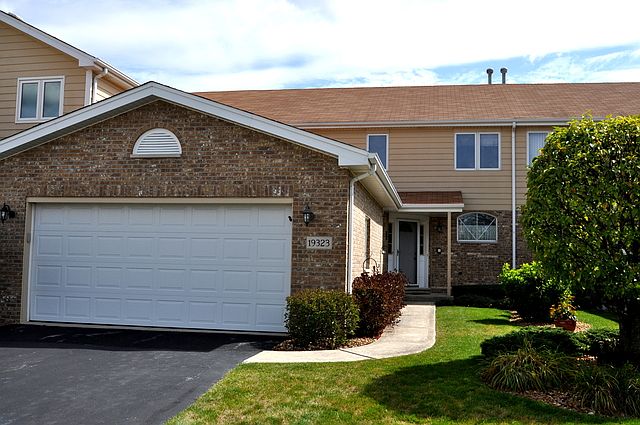 1st image of 19323 Cormoy Ln