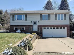 143 Stormer Rd, Indiana, PA 15701