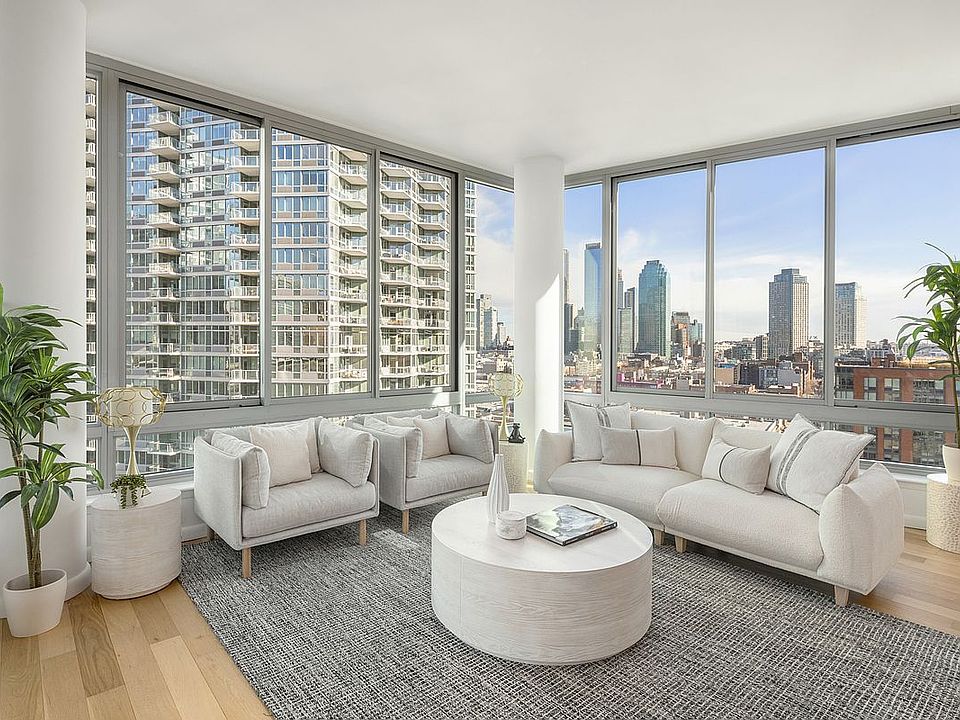 1st image of 4630 Center Blvd APT 1501