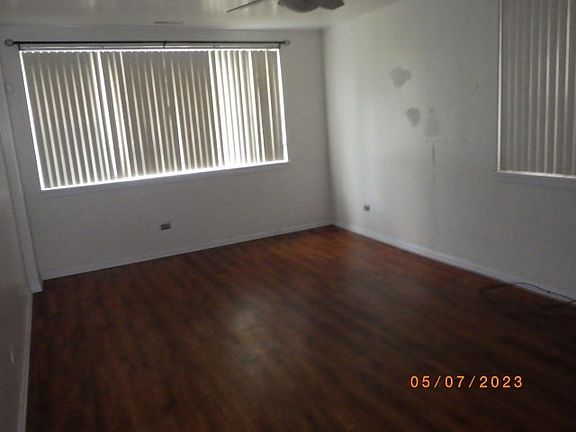 3rd image of 6737 S Merrill Ave #1N