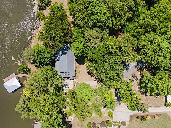 5th image of 370 Robinson Ferry Rd
