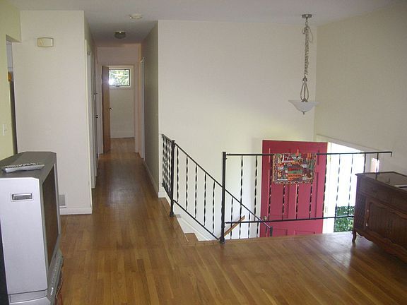 Front entrance & hallway