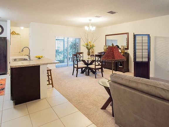 3rd image of 4804 Riverwalk Dr