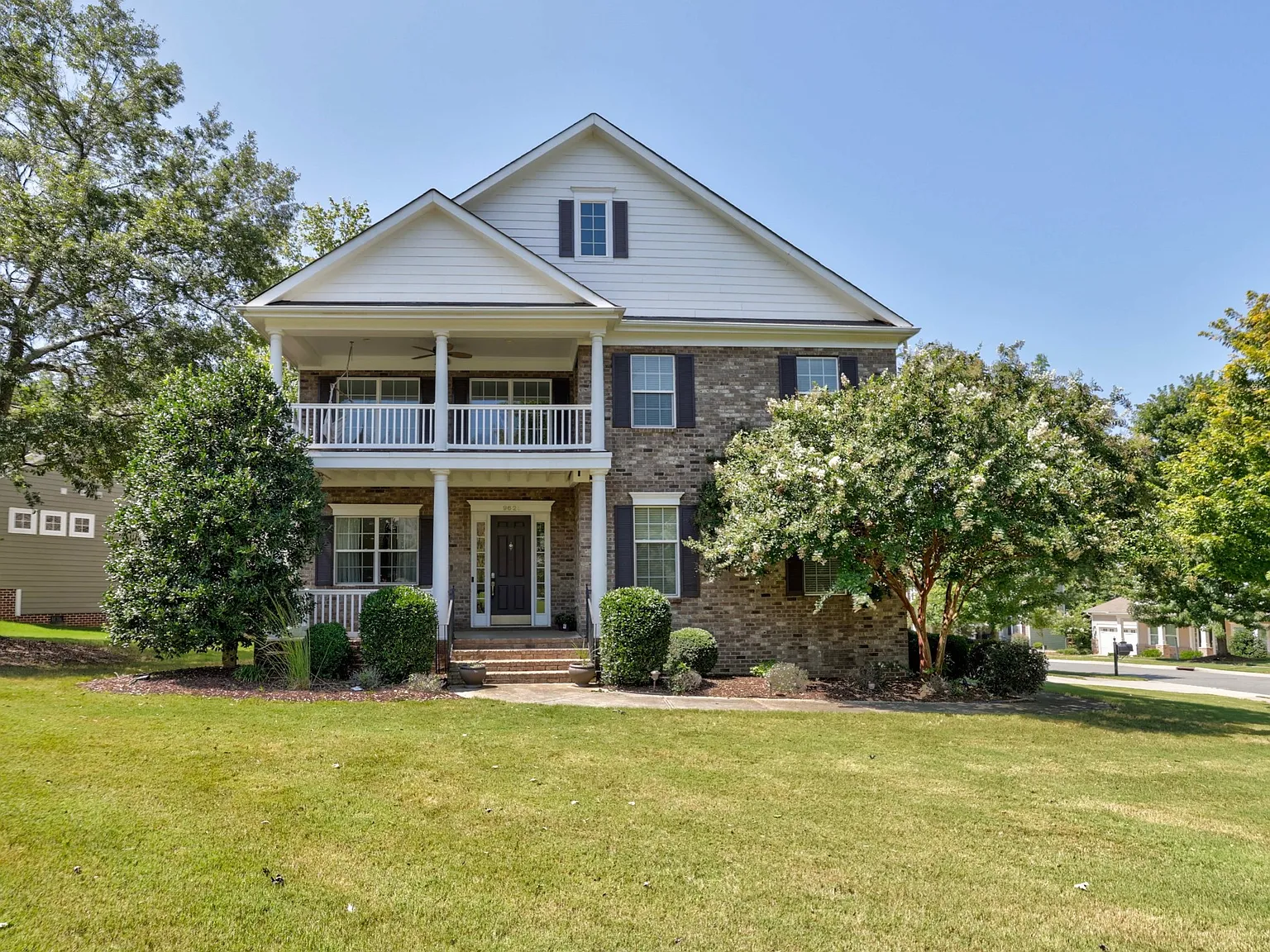 4 bed, 3.5 bath, 3855 sqft, $3,250 — Photo 1