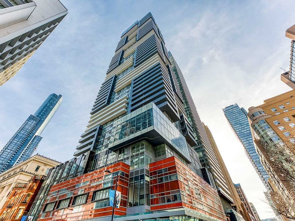 1st image of 7 Grenville St #1003