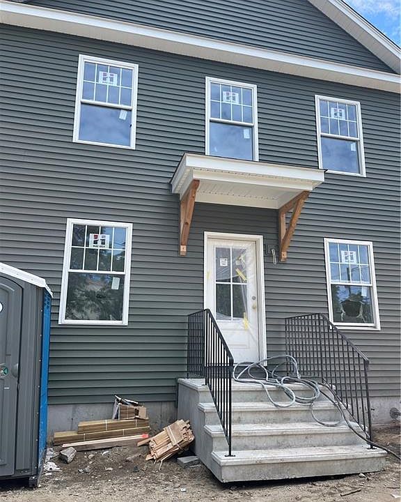 1st image of 88 Coggeshall St