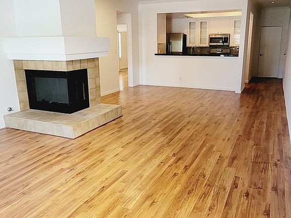 3rd image of 1031 N Crescent Heights Blvd #1DD
