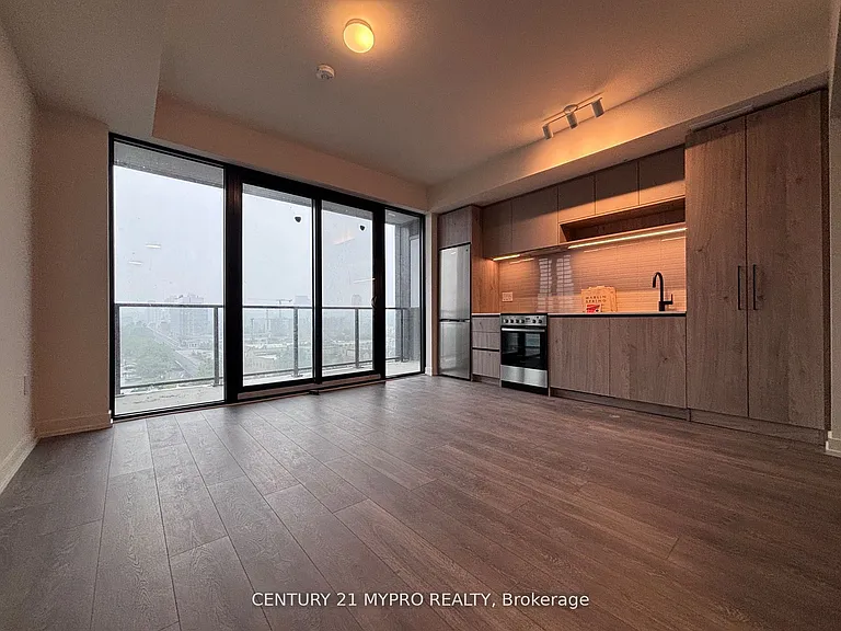 181 Sterling Rd #818 — Photo 8
