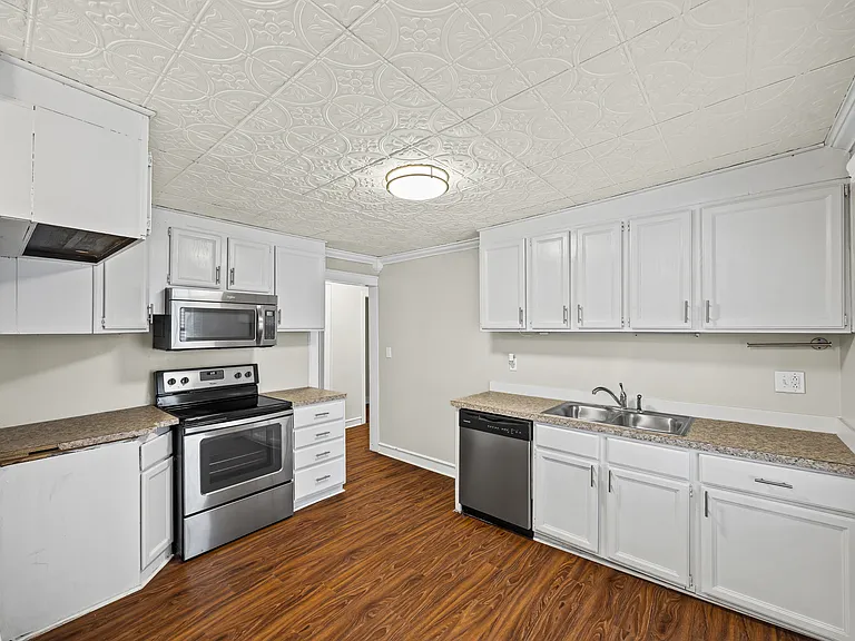 Kitchen (Fridge WILL be included)