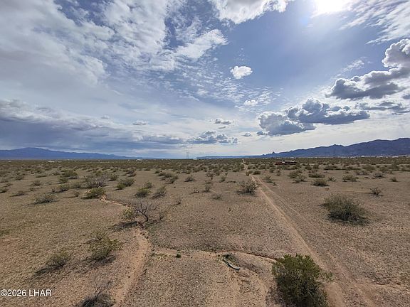 2nd image of 2034 S Concho Rd