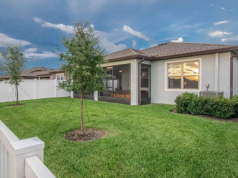 13911 Galway Sand Rd — Photo 30