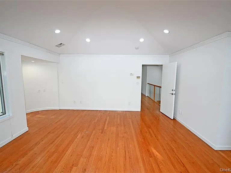 24 Warwick Rd — Photo 18