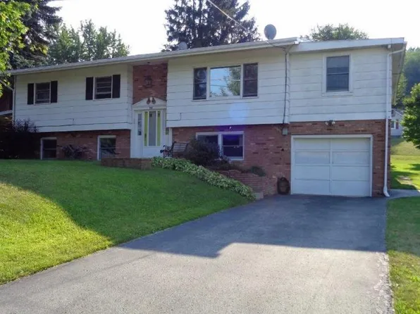 244 Twolick Dr #A, Indiana, PA 15701