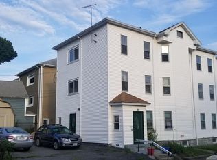 31 Dartmouth St #3, Worcester, MA 01604