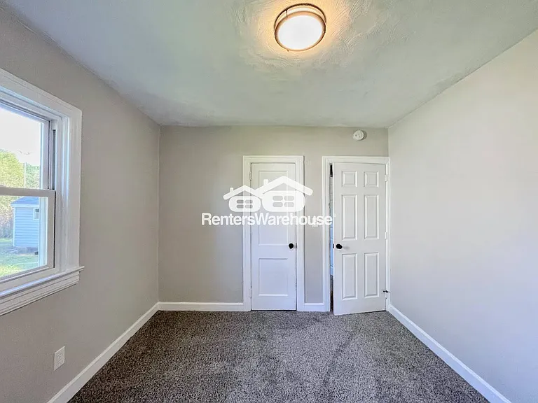 940 Willis St — Photo 18