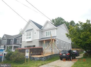 7406 Bethune St, Falls Church, VA 22043