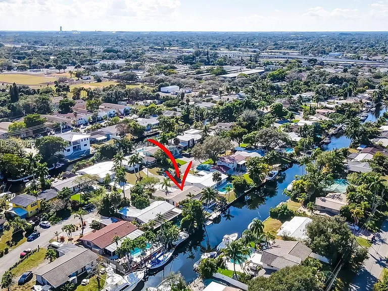 1521 SW 5th Ct — Photo 35