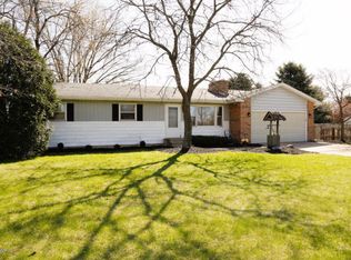 14 Eastfield Ct, Battle Creek, MI 49014