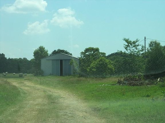 3rd image of 896 County Road 2030