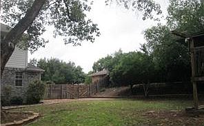 2nd image of 829 Woodridge Dr
