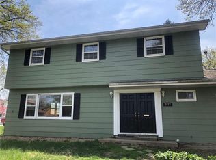 2077 Clearmont Ave, Decatur, IL 62526