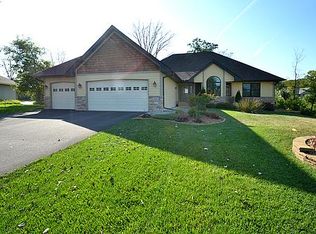 19404 Queen Cir NW, Elk River, MN 55330