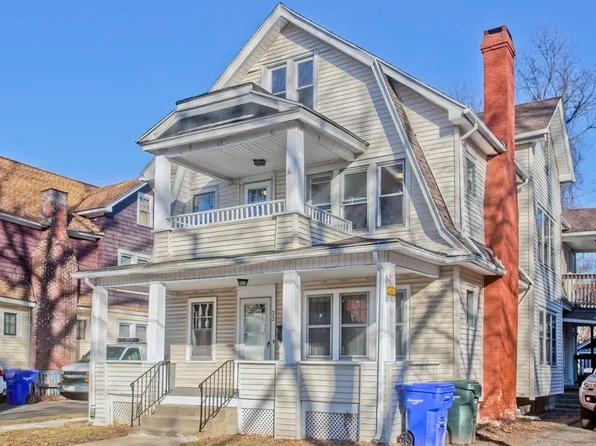 33-35 Rittenhouse Ter, Springfield, MA 01108