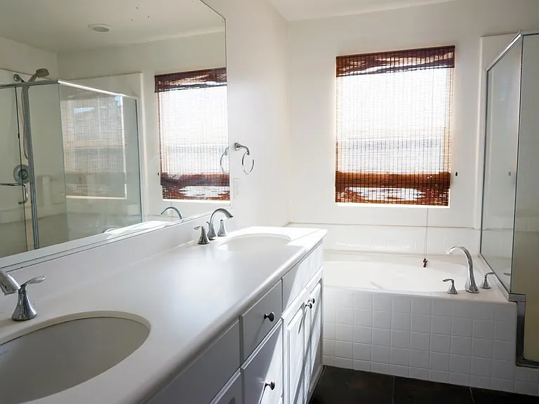 347 W Linden Dr — Photo 16