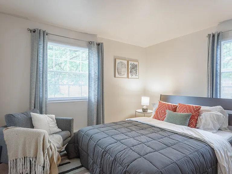 Broadview Gardens Apartments — Photo 5