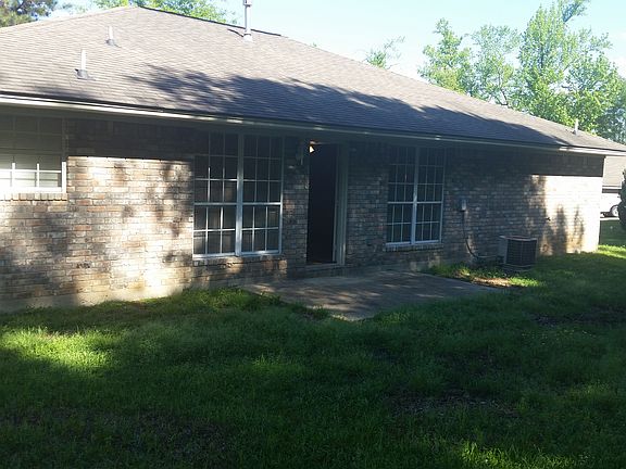292 Westridge back_04162015