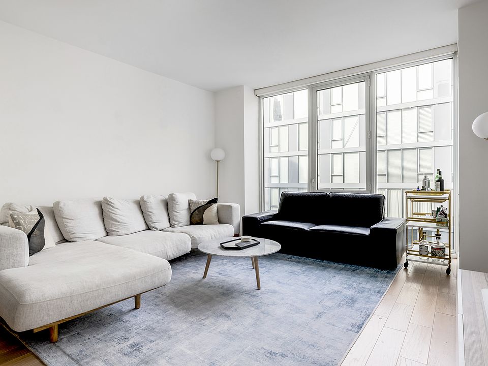 1st image of 540 W 49th St #504S