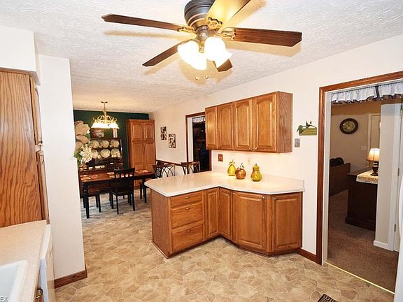 3rd image of 1041 Bud Dr