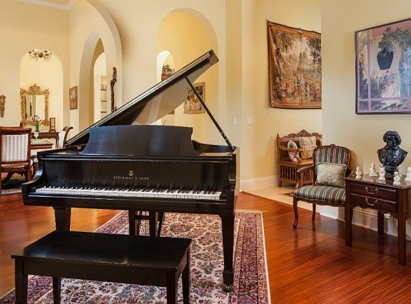 5th image of 24070 Tuscany Ct
