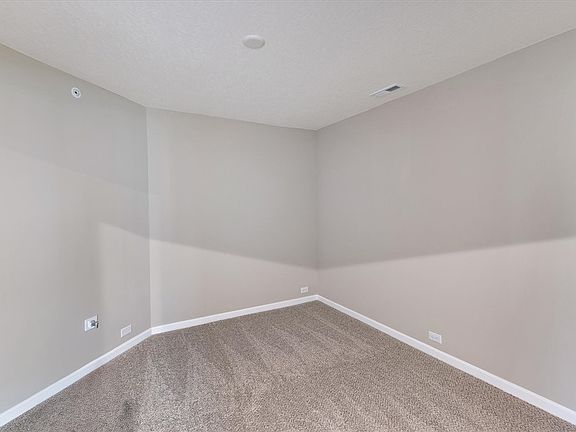 3rd image of 4252 Apple Branch Dr #55-201
