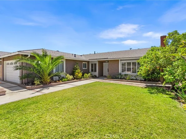 2118 Peachwood Ln, Santa Ana, CA 92705